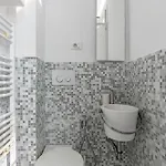 Guesthost - Bright Near The Beach! Apartment