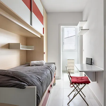 Guesthost - Bright Near The Beach! В'яреджо