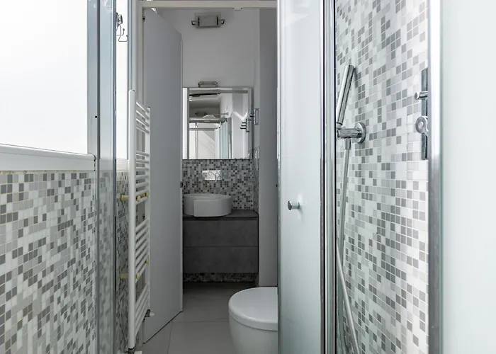 Guesthost - Bright Near The Beach! Viareggio